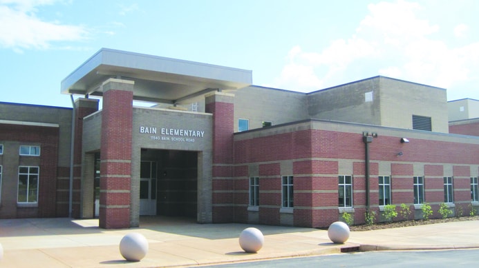 Photo of the front view of Bain elementary school in Mint Hill North Carolina